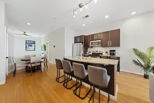 806 Jackson Hill St, Houston, TX 77007 - Photo 4