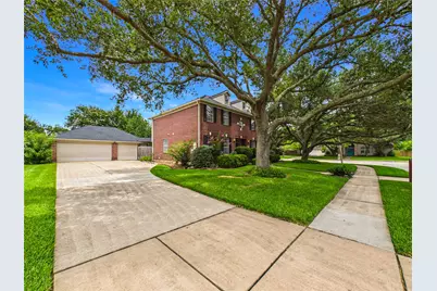 1711 Brill Drive, Friendswood, TX 77546 - Photo 2