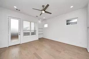 4623 Cochran St, Houston, TX 77009 - Photo 18