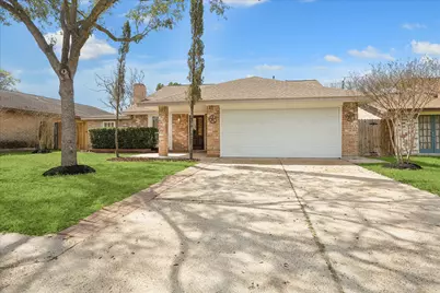 8703 Twisting Vine Lane, Houston, TX 77040 - Photo 2