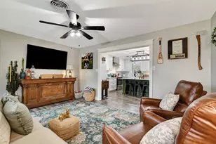 205 Munz St, Brenham, TX 77833 - Photo 8