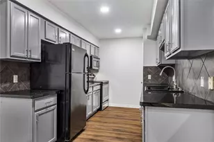 705 Harold St, Houston, TX 77006 - Photo 4