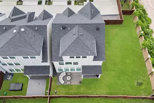 3503 Kensington Gdns Ln, Houston, TX 77055 - Photo 2