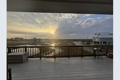 3730 Mendocino Drive, Galveston, TX 77554 - Photo 6