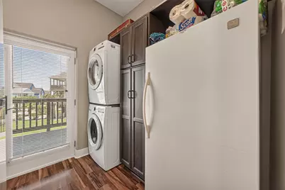 3730 Mendocino Drive, Galveston, TX 77554 - Photo 38