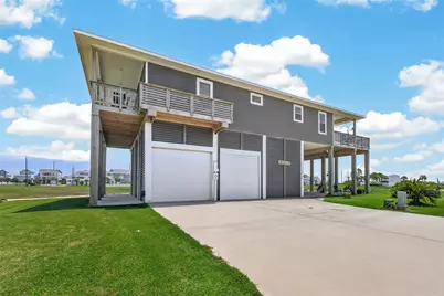 3730 Mendocino Drive, Galveston, TX 77554 - Photo 10