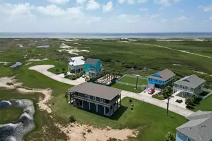 3730 Mendocino Dr, Galveston, TX 77554 - Photo 2