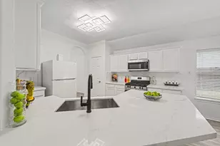 18314 Manorcliff Ln, Katy, TX 77449 - Photo 8