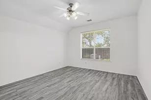 18314 Manorcliff Ln, Katy, TX 77449 - Photo 16