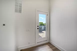 225 Willard St, Houston, TX 77006 - Photo 30