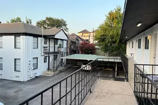 1851 W Main St, Houston, TX 77098 - Photo 8