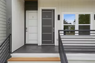 408 E 34th St, Houston, TX 77018 - Photo 2