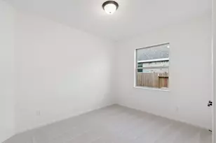 21923 Pecan Buff Dr, Waller, TX 77484 - Photo 16