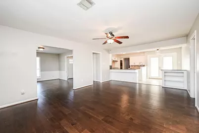 6555 Grovewood Lane, Houston, TX 77008 - Photo 6