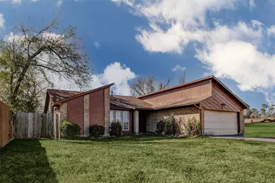 12554 Versailles Drive, Houston, TX 77015 - Photo 4