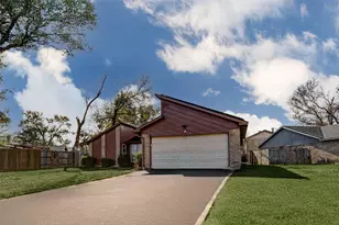 12554 Versailles Dr, Houston, TX 77015 - Photo 1