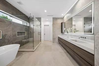 1730 Bayram Drive, Houston, TX 77055 - Photo 10