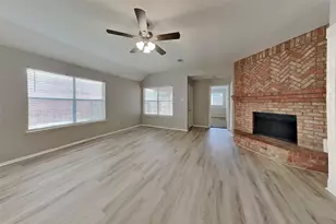 1327 Coppercrest Dr, Spring, TX 77386 - Photo 4