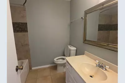 10526 Chapel Hill Drive, Houston, TX 77099 - Photo 18