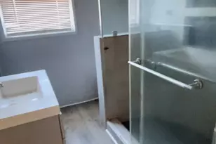 7821 Detroit St, Houston, TX 77017 - Photo 4