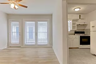 2202 Park St, Houston, TX 77019 - Photo 2