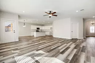 5401 Zephyr Ln, Willis, TX 77318 - Photo 6