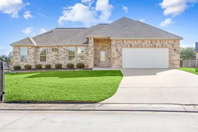 5401 Zephyr Lane, Willis, TX 77318 - Photo 2