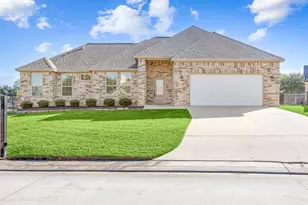 5401 Zephyr Ln, Willis, TX 77318 - Photo 2