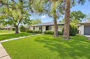 5642 Warm Springs Rd, Houston, TX 77035 - Photo 4