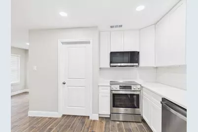 7903 Secretariat Lane, Houston, TX 77071 - Photo 4
