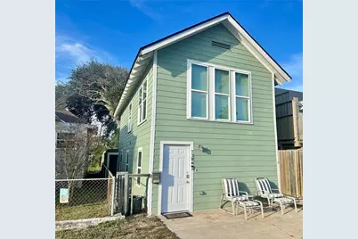 1304 Ursuline Street, Galveston, TX 77550 - Photo 1