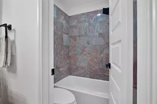 4323 Pine Shadows St, Dickinson, TX 77539 - Photo 14