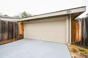 19414 Dianeshire Dr, Houston, TX 77388 - Photo 6