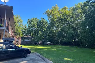 1842 Thompson St, La Marque, TX 77568 - Photo 1