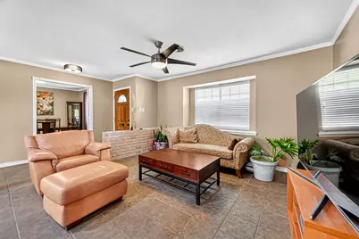 10302 Ivyridge Road, Houston, TX 77043 - Photo 10