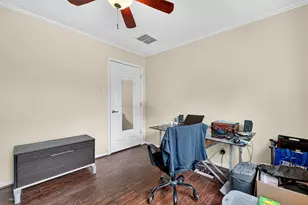 10302 Ivyridge Rd, Houston, TX 77043 - Photo 34