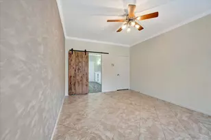13714 Robin Hill Ct, Houston, TX 77059 - Photo 28