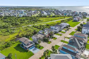 22517 Bay Point Dr, Galveston, TX 77554 - Photo 26