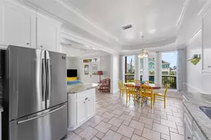 22517 Bay Point Dr, Galveston, TX 77554 - Photo 8