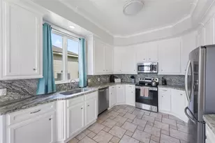 22517 Bay Point Dr, Galveston, TX 77554 - Photo 8