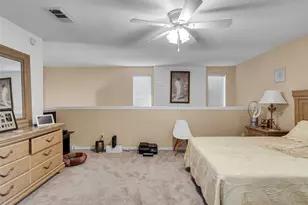 10252 Longmont Dr, Houston, TX 77042 - Photo 26