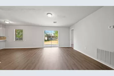 406 Pamela Drive, Baytown, TX 77521 - Photo 2