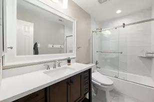 26 Cinnamon Teal Pl, The Woodlands, TX 77382 - Photo 38