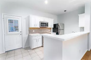 850 W Heights Hollow Ln, Houston, TX 77007 - Photo 10