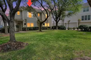 850 W Heights Hollow Ln, Houston, TX 77007 - Photo 1