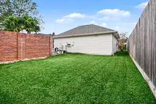 15530 Wooden Oak Ct, Houston, TX 77059 - Photo 38