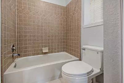 15530 Wooden Oak Court, Houston, TX 77059 - Photo 32