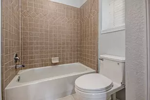 15530 Wooden Oak Ct, Houston, TX 77059 - Photo 32