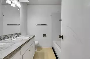 418 Oakhill Dr, Conroe, TX 77304 - Photo 28