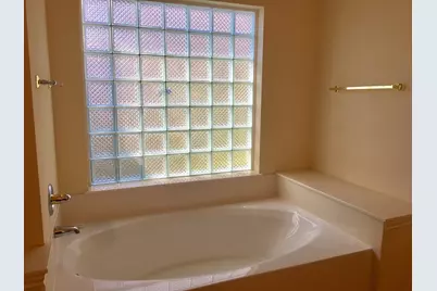 308 Pinnacle Cove Court, League City, TX 77573 - Photo 16
